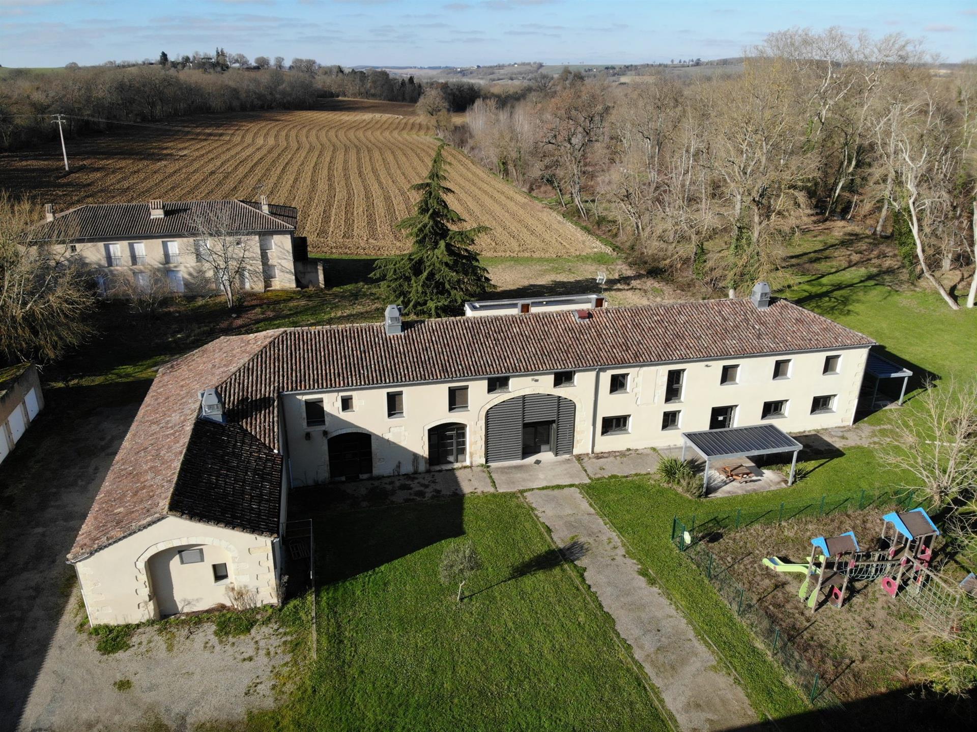 Superbe Propriété de Campagne pour Grand Projet