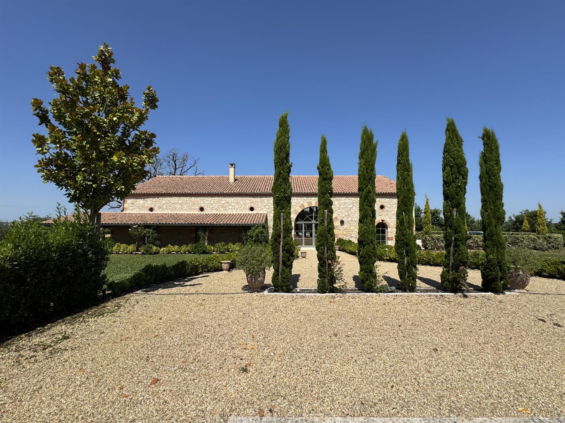 Elegance, Space and Comfort in a Renovated Former Winery