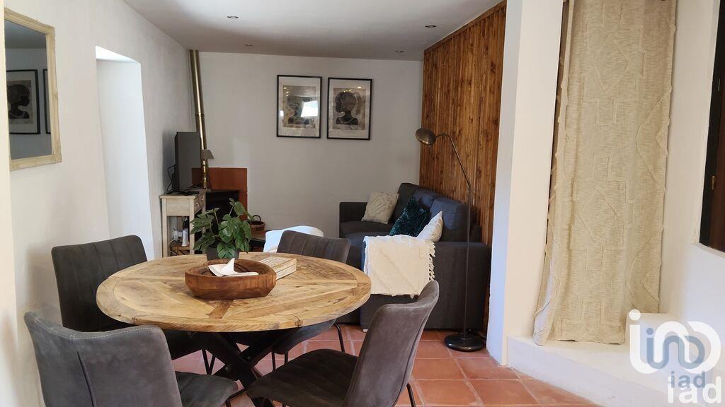 Home / Villa with 2 Rooms in Pedrógão Grande with 94,55 m²