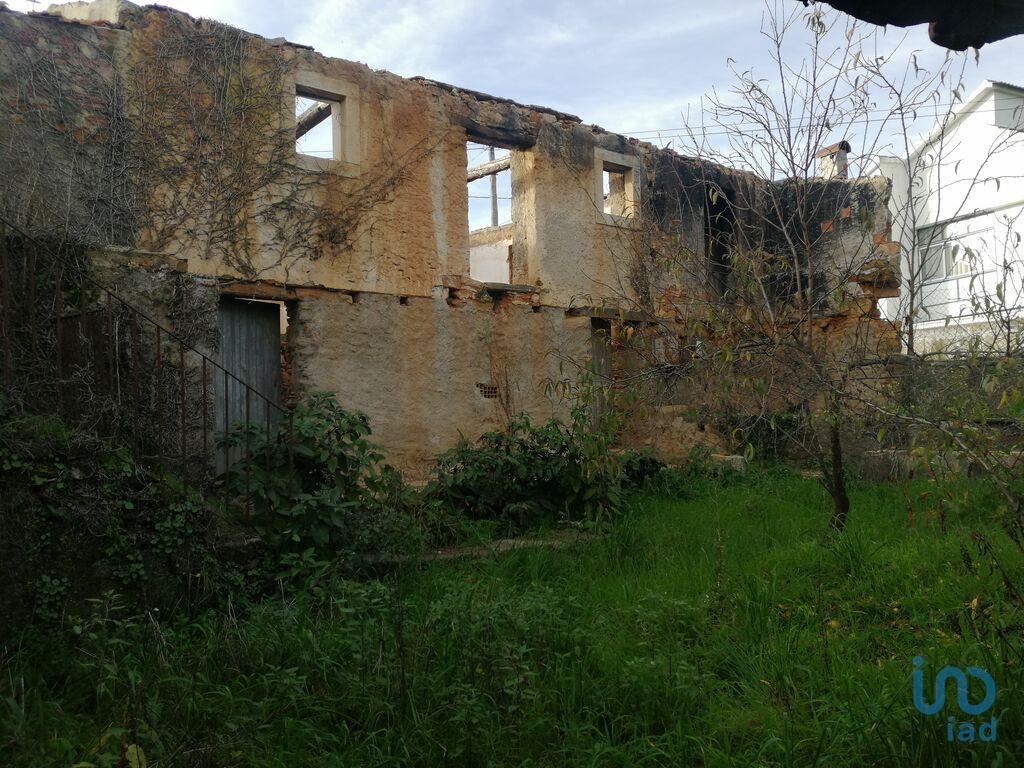 Village house in Pedrógão Grande with 272,00 m²