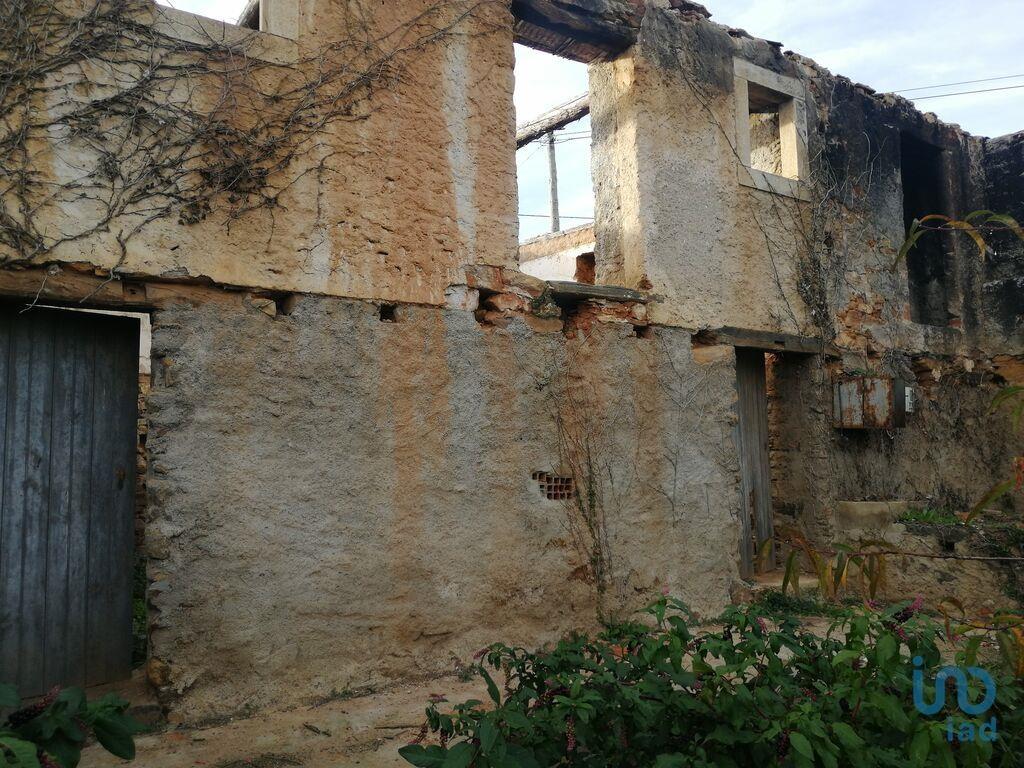 Village house in Pedrógão Grande with 272,00 m²