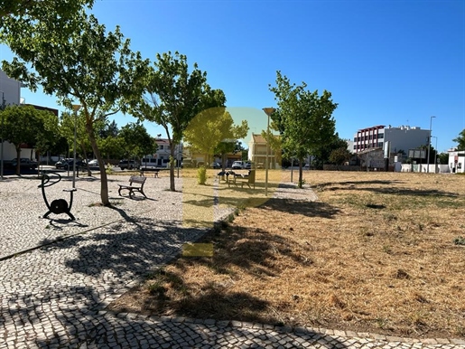 Urban land located commercial area in Loulé, Algarve - Construction for 15 dwellings