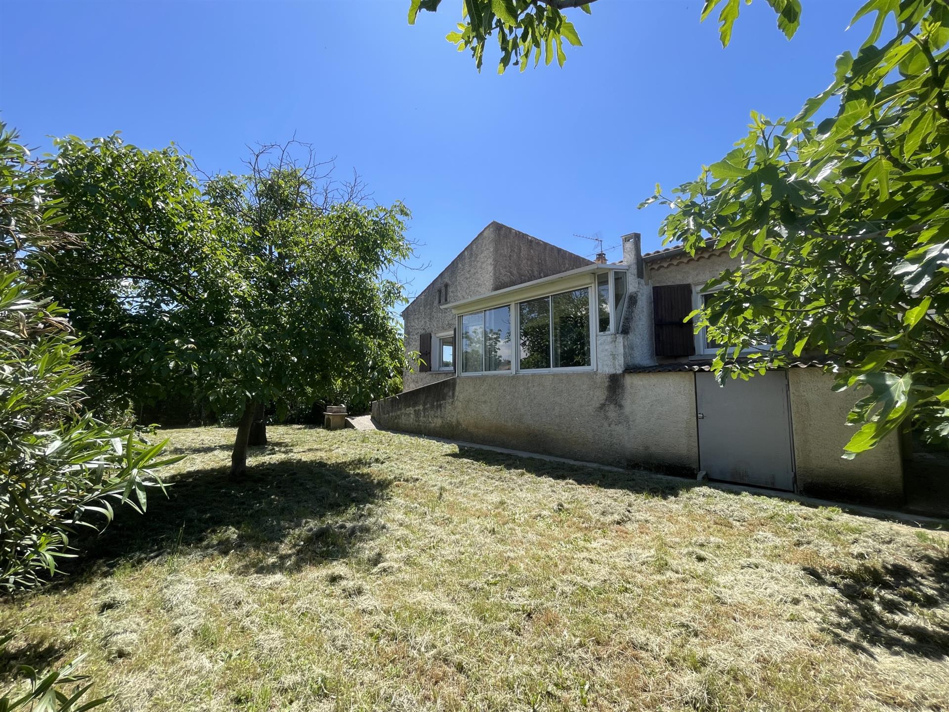 Villa de plain-pied à Pont-Saint-Esprit - Calme et confort