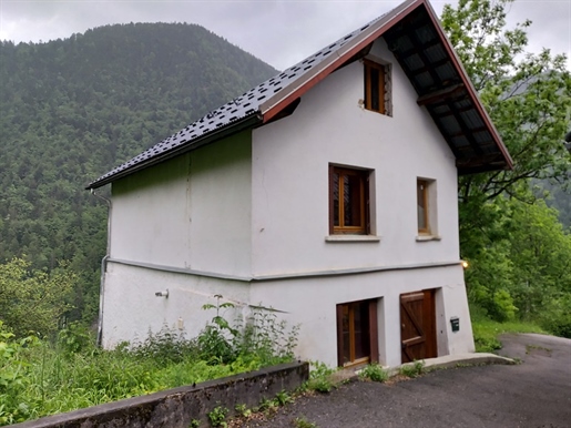 Ornon - Quiet village house