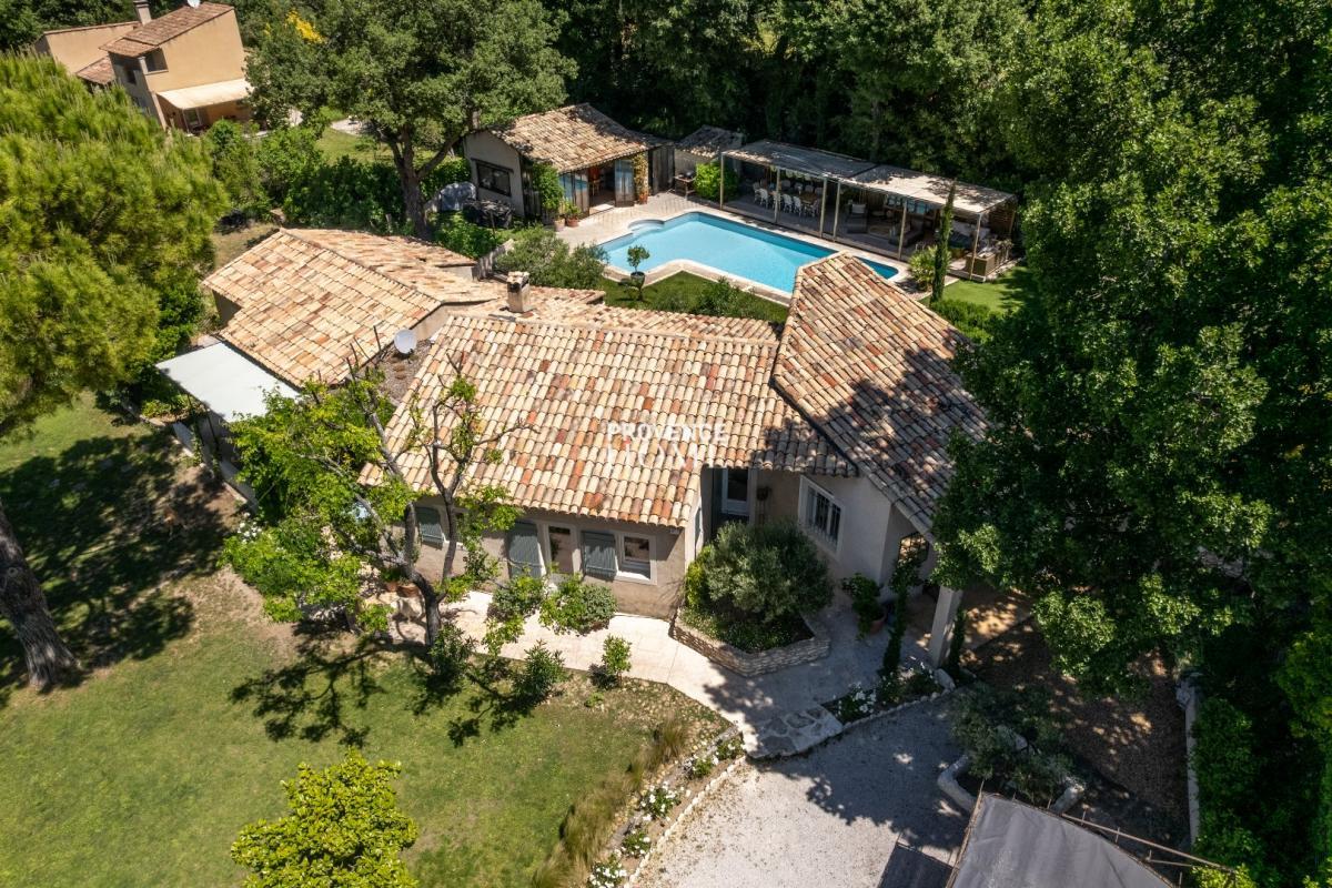 Compra: Vivenda (84440)