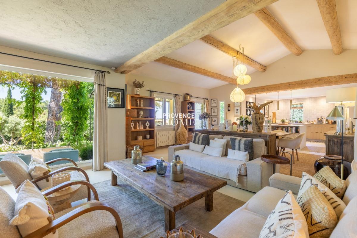 Compra: Vivenda (84440)