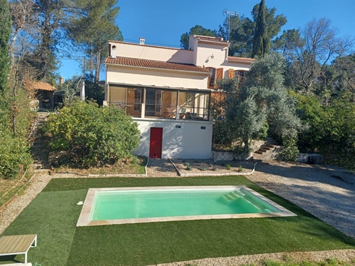Villa T4 of 145 m2 on a plot of 1500 m2 with swimming pool