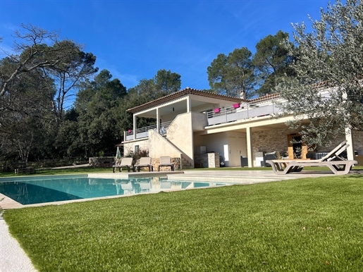 Lorgues: Mooie villa T4 met onafhankelijke T3, zwembad en garage