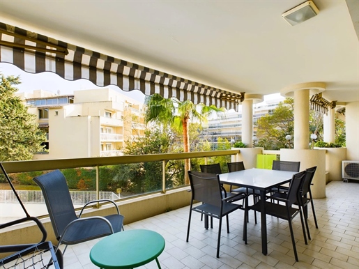2 Room Apartment with Large Terrace