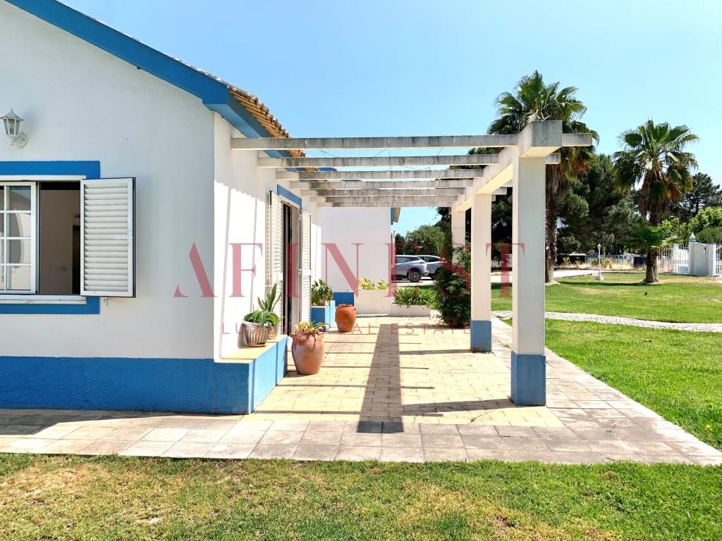 Bauernhof Mit 4 Schlafzimmern Und Pool Und 2,95 Ha In Azeitão
