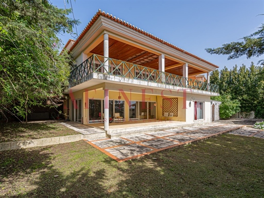 Villa Mit 4 Schlafzimmern In Quinta Da Beloura