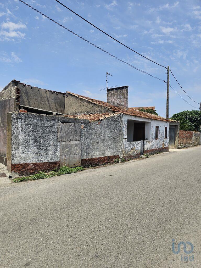 Home / Villa with 2 Rooms in Amor with 100,00 m²