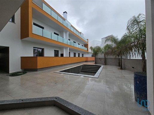Appartement met 2 Kamers in Faro met 94,00 m²