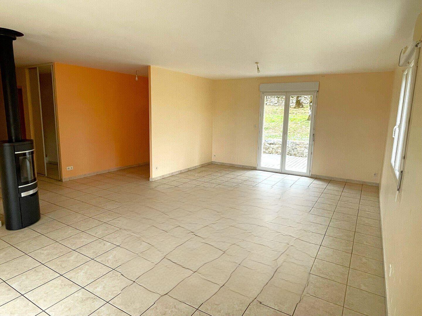 Compra: Vivenda (12200)