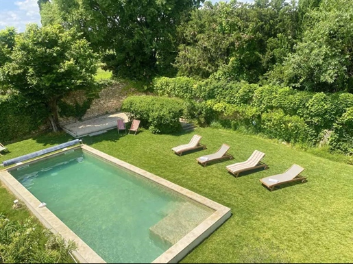 Exceptional Home in Uzes Center with Pool