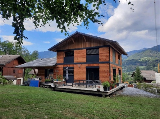 4 Bedroomed Chalet close to Morillon Village
