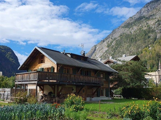 Luxury South Facing Chalet in Central Abondance