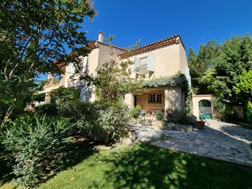 1-2 House(s) with Large Garden and Pool near Montpellier
