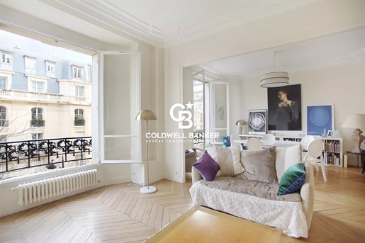Paris Vii - Charles Floquet - 5-room family apartment