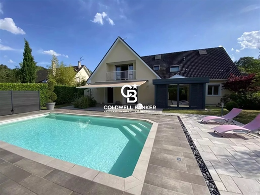 Ozoir-La-Férrière (77) - Maison familiale avec piscine