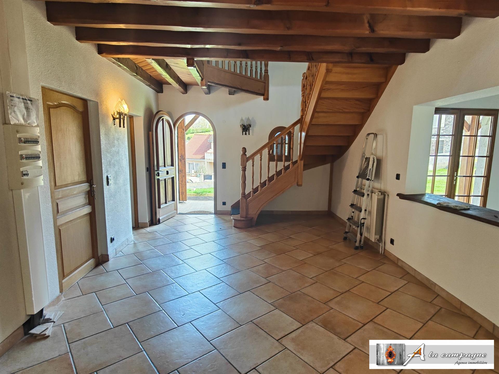 Compra: Casa (03100)