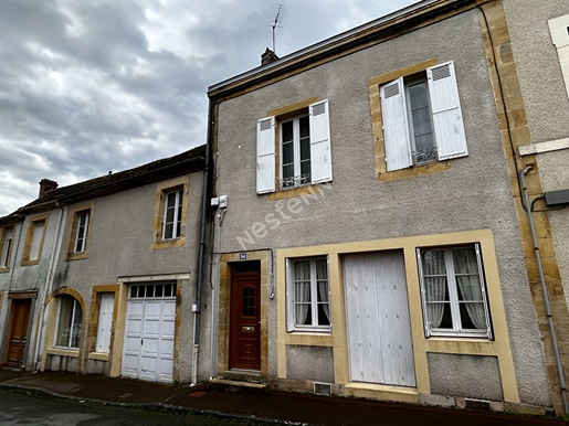 Maison de bourg à Lanouaille avec 4 Chambres - Idéal pour Investissement
