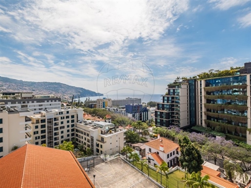 Apartment 3 Bedrooms Sale Funchal