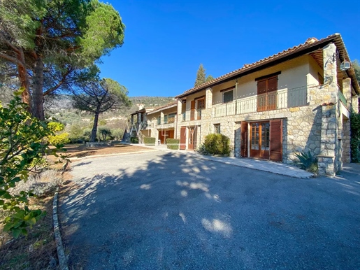 Charming property with view - Cabris