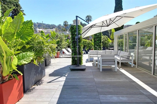 Magnifique penthouse 4 pièces avec toit terrasse - Cannes Californie