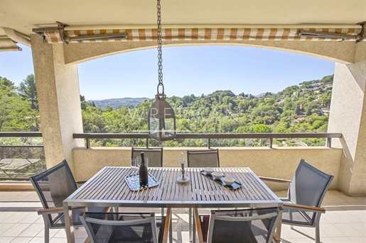 Apartment with big terrace and sea view in Scandinavian style - Mougins