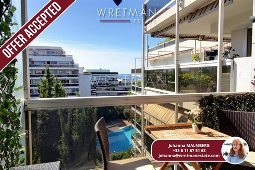 2/3-Room apartment with sleeping alcove, sea view and pool in Juan les Pins