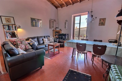 Charming village house with a balcony with sea view - Haut -de-Cagnes