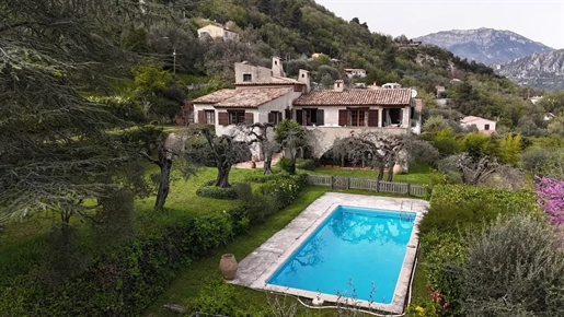 Mas Provençal with stunning view, Le Broc