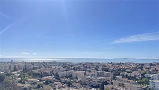 Appartement chaleureux avec vue panoramique sur la mer - Cagnes-sur-Mer