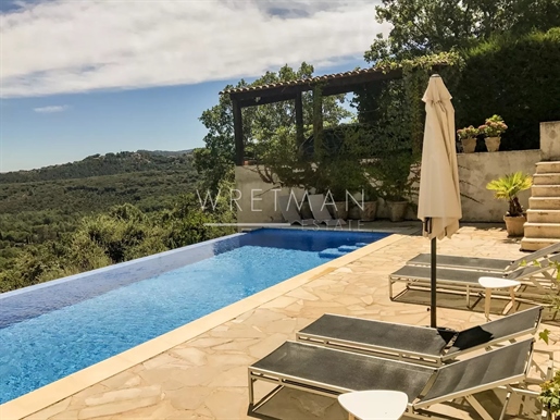 Villa with beautiful views and pool - Montauroux