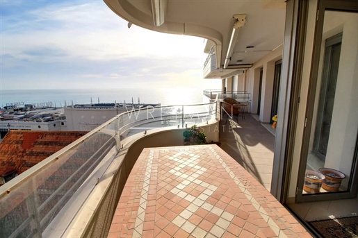 2-Bedroom apartment with terrace, sea view - Menton Centre