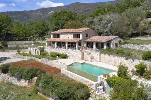 Luxury stone villa at walking distance - Seillans
