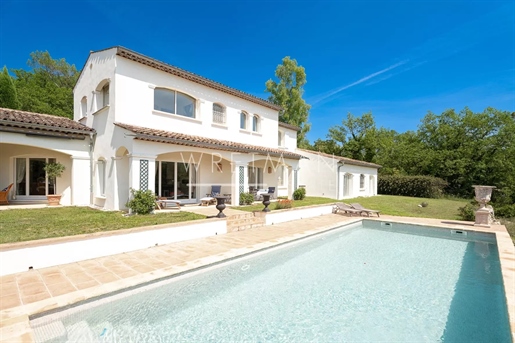 Villa avec piscine au calme et proche des commerces - Callian