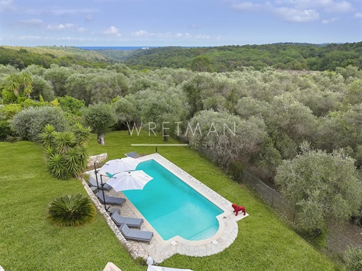 Beautiful villa in absolute calm - Valbonne