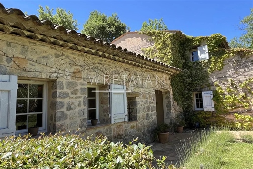 Vieux mas en pierre avec piscine - Saint Paul-en-forêt