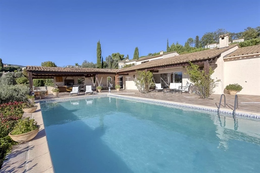 Deux Villas de style Provençal avec vue féerique et piscines - Grasse Plascassier