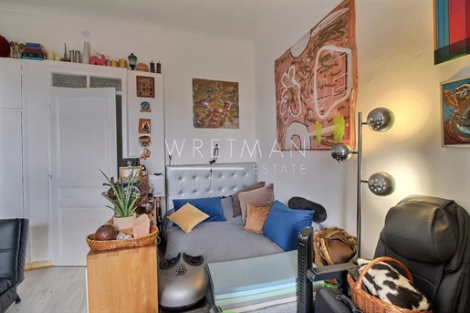 Luminous belle epoque 1 bedroom apartment or double studio - Menton centre
