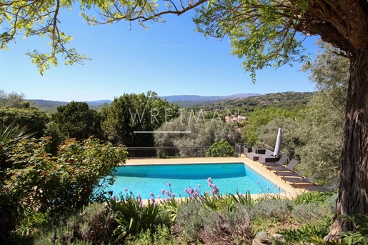 Villa avec piscine et vue panoramique - Montauroux