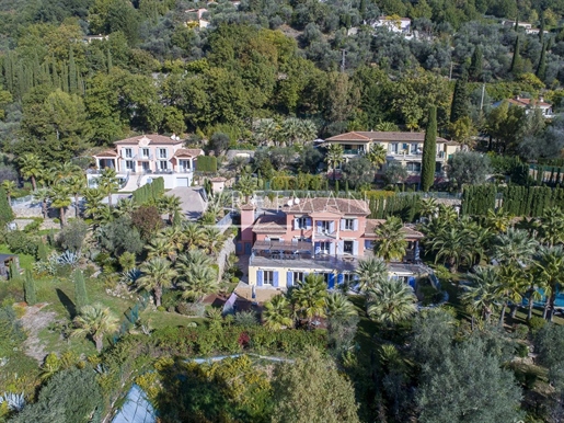 Neo Provençaalse villa met panoramisch zeezicht - Grasse