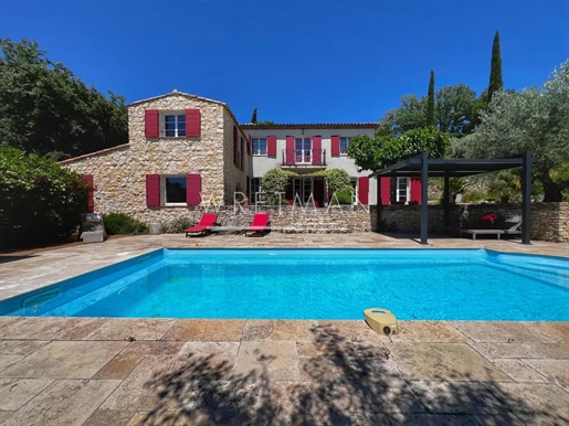 Charming bastide with pool - Montauroux