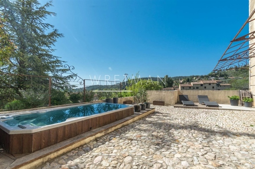 Exceptional character property - Seillans