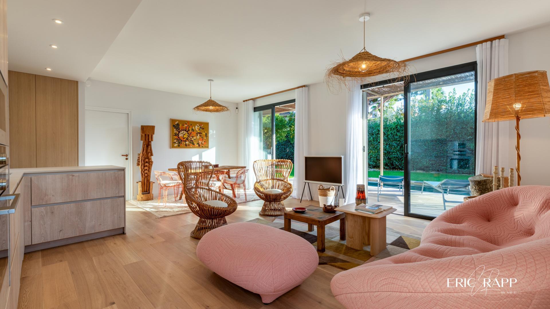 Purchase: Luxury property (06600)