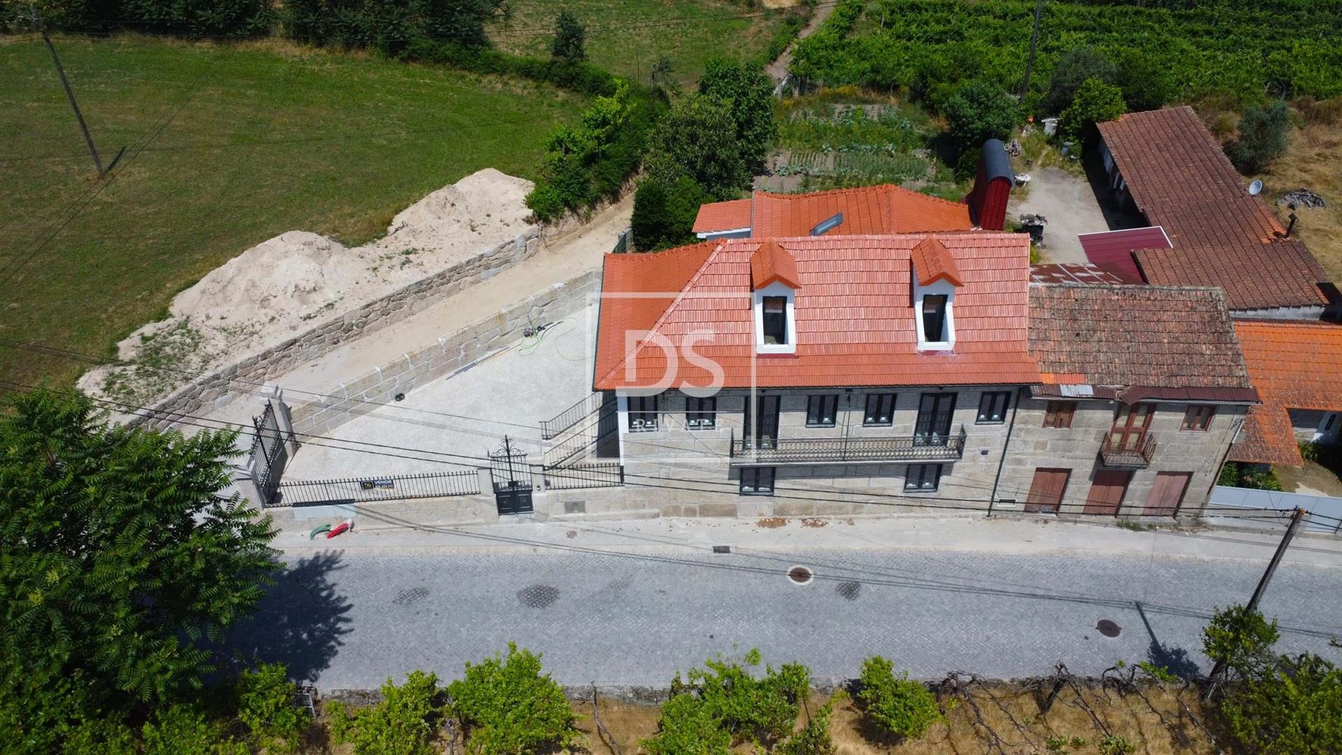 New 3 Bedroom Duplex Apartment in Fregim, Amarante