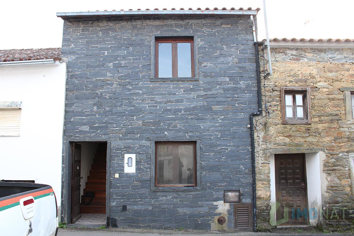 House 2 Bedrooms