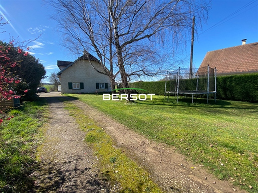 House in the Saint-Vit area with swimming pool and large land